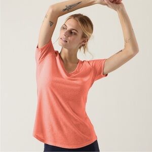 NWT Athleta Breezy Scoop V Tee Sunset Glow Medium A6